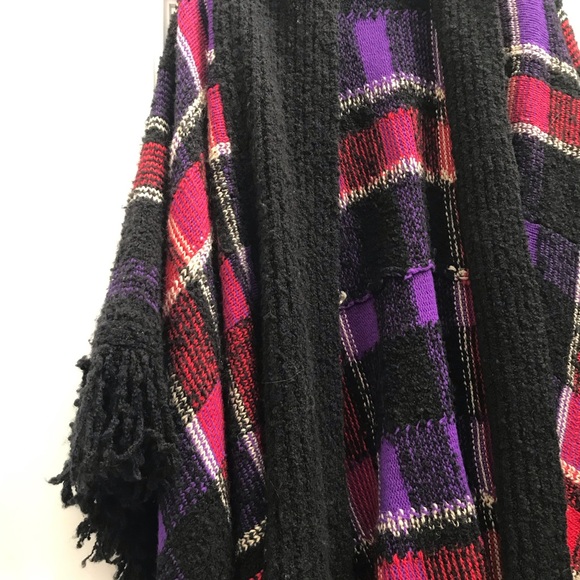 Sweater poncho by Ralph Lauren Plaid wool blend poncho Open sweater Size… - Picture 2 of 7